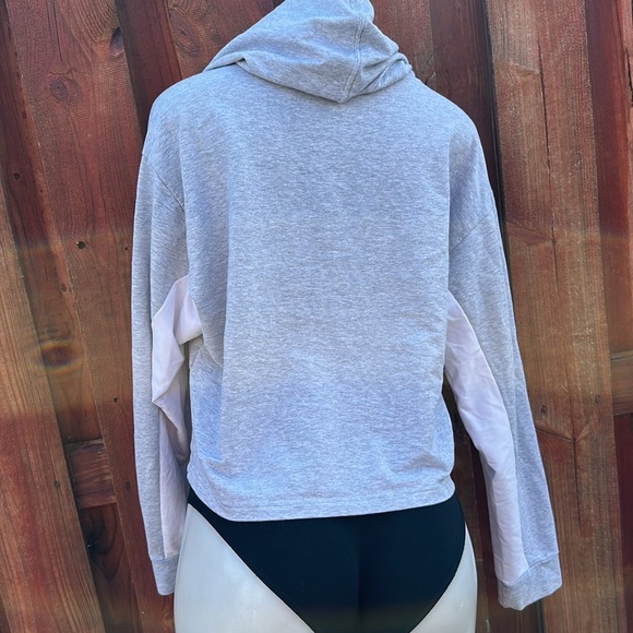 Puma Gray/White Cropped Relaxed Hoodie Size M - Picture 4 of 9